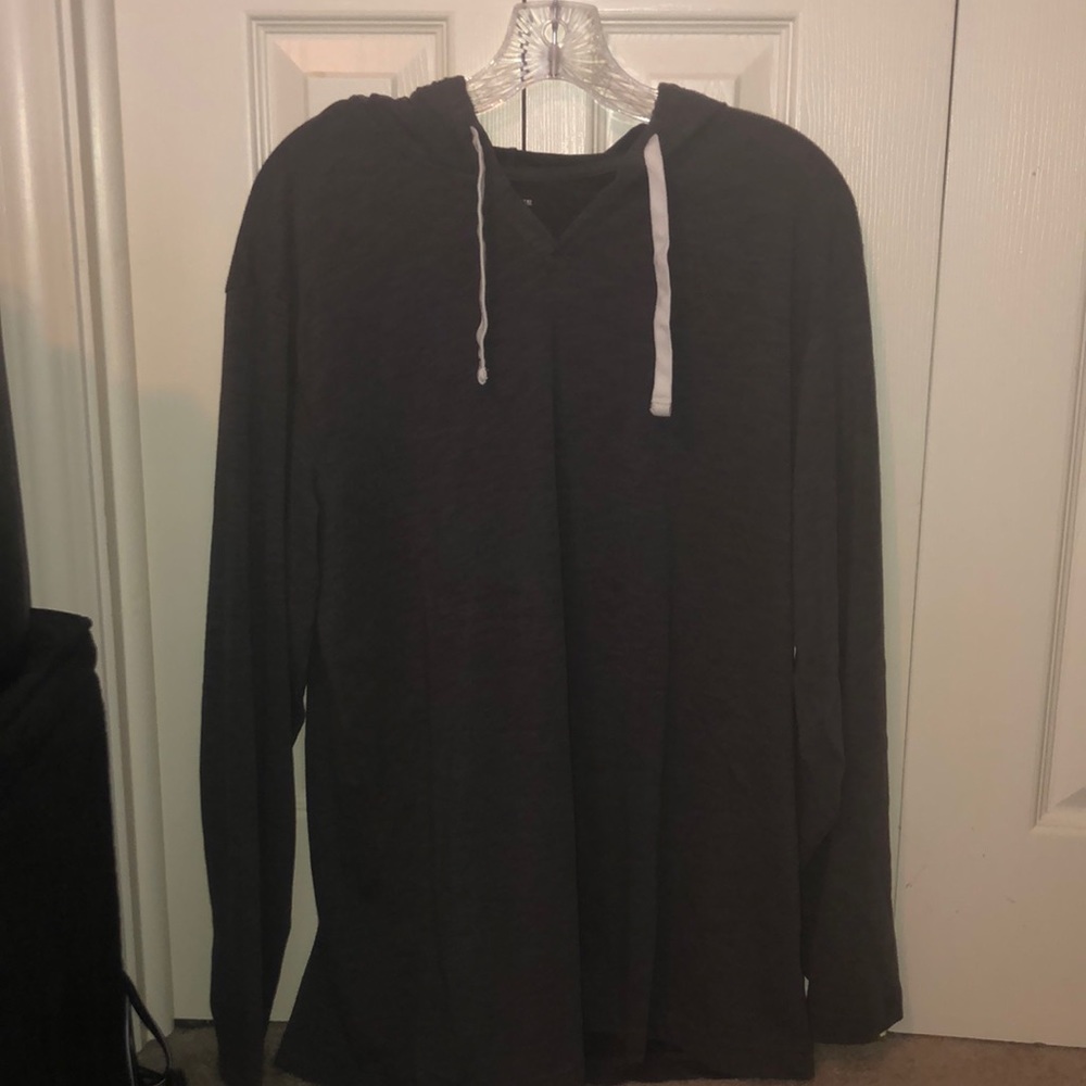 Roundtree & Yorke Pullover